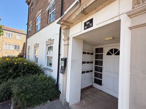 Communal entrance - click for photo gallery